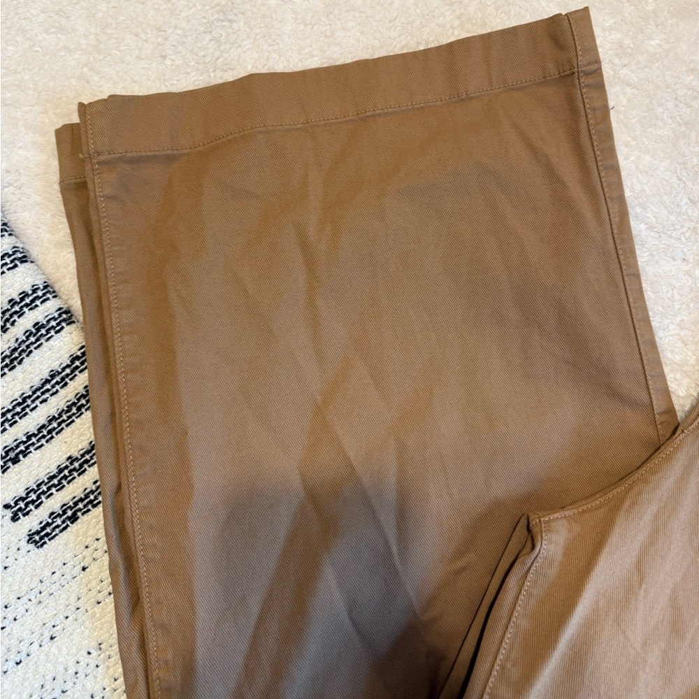 Women's Tan Wide-Leg khakis - Picture 5 of 6